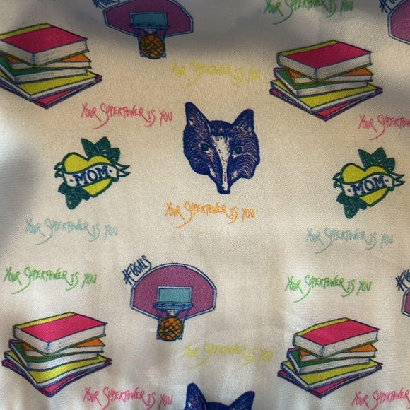 KOCH White Graphic Satin Shorts Your Super Power Is You Goal Book Heart Mom Med - Picture 2 of 12